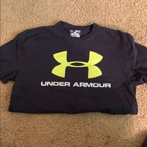 Under Armour t-shirt